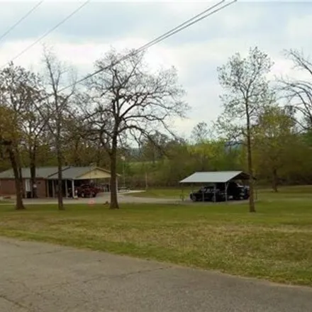 Image 2 - 3696 East Chism Street, Paris, AR 72855, USA - House for sale