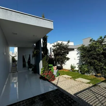 Image 1 - Simetria, Rua Marechal Deodoro, Centro, Tijucas - SC, 88200, Brazil - House for sale