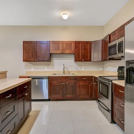 Image 3 - 223 Pine Avenue, Longwood, FL 32750, USA - Apartment for rent