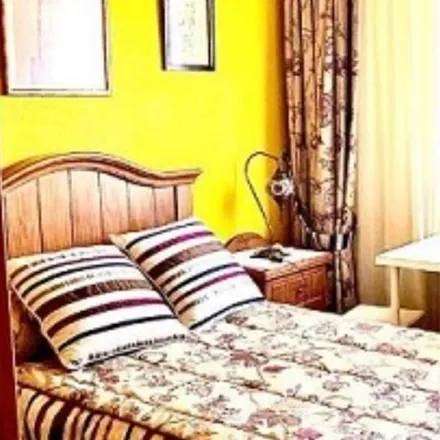 Rent this 5 bed room on Madrid in Ibercaja, Calle de Jaén