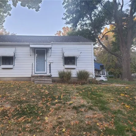 Buy this 2 bed house on 5727 College Avenue in Des Moines, IA 50310