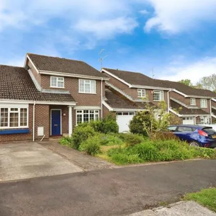 Buy this 4 bed house on 20 Cumbria Close in Milbury Heath, BS35 2YE