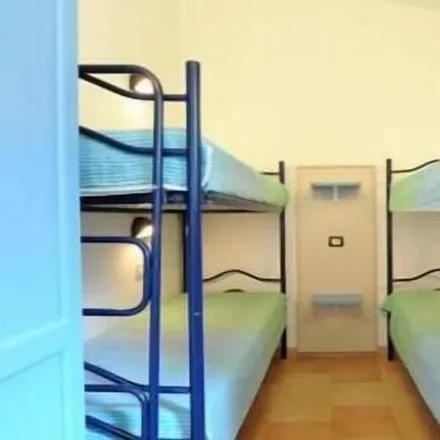 Image 2 - Peschiera del Garda, Viale Stazione, 37019 Peschiera del Garda VR, Italy - Apartment for rent