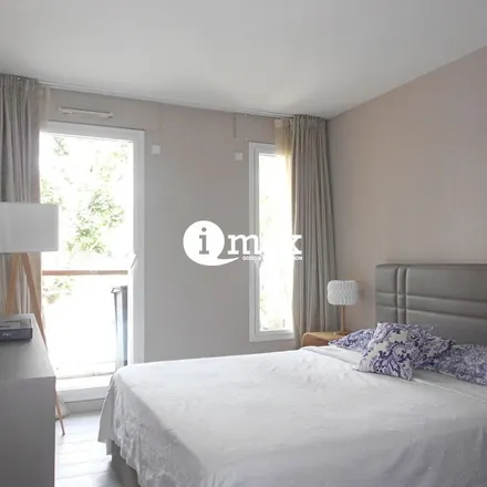 Image 5 - 11 Avenue Sainte-Foy, 92200 Neuilly-sur-Seine, France - Apartment for rent