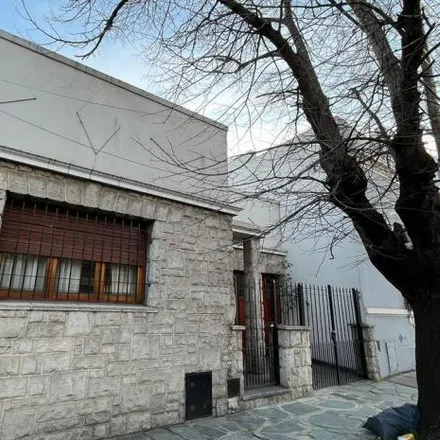 Buy this studio house on Coronel Brandsen in Partido de Lomas de Zamora, B1834 GMJ Temperley