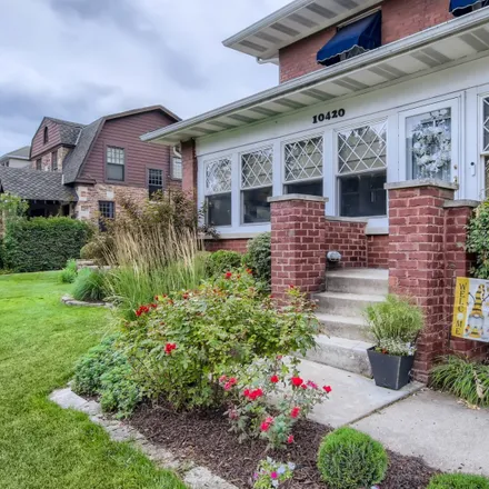 Image 2 - 10412 South Seeley Avenue, Chicago, IL 60643, USA - House for sale