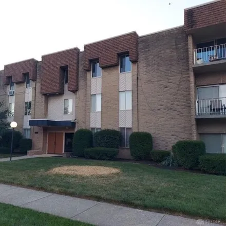 Buy this 3 bed condo on 3051 Valerie Arms Drive in Dayton, OH 45405