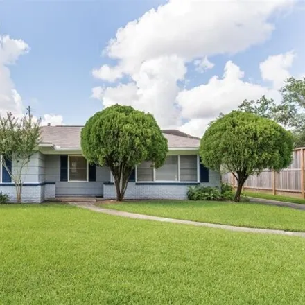Rent this 3 bed house on 4765 Pine Street in Bellaire, TX 77401