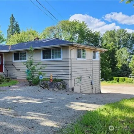 Buy this 3 bed house on 4420 S 139th St in Tukwila, Washington