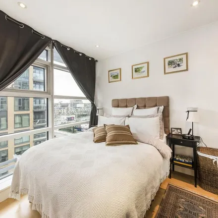 Rent this 1 bed apartment on Kingfisher House in 3 Nine Elms Lane, London