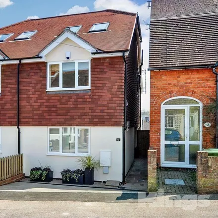 Rent this 1 bed duplex on Hubbles Farm in Canterbury Road, Pembury