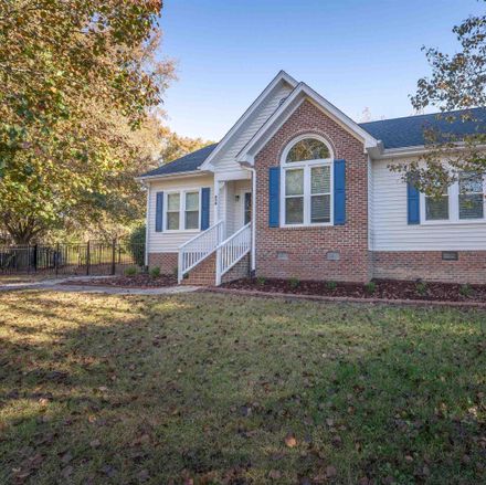 Rent this 3 bed house on 908 Jacobean Court in Fuquay-Varina, NC 27526