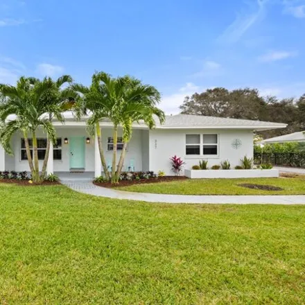 Rent this 3 bed house on 363 Fairway North in Tequesta, Palm Beach County