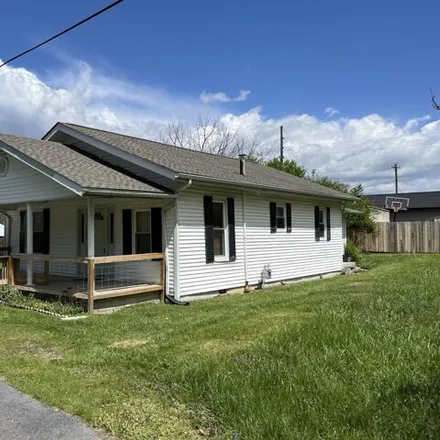 Buy this 2 bed house on 799 South Poplar Avenue in Corbin, KY 40701