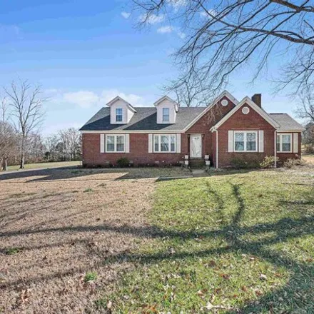 Buy this 5 bed house on South College Street in Trenton, Gibson County