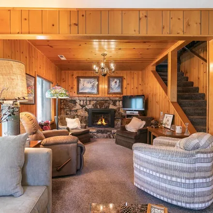 Image 7 - 14198 Robin Lane, Truckee, CA 96161, USA - House for sale