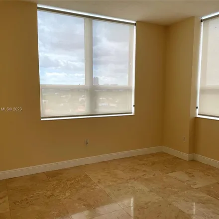 Image 8 - 3250 Southwest 22nd Terrace, The Pines, Miami, FL 33145, USA - Apartment for rent