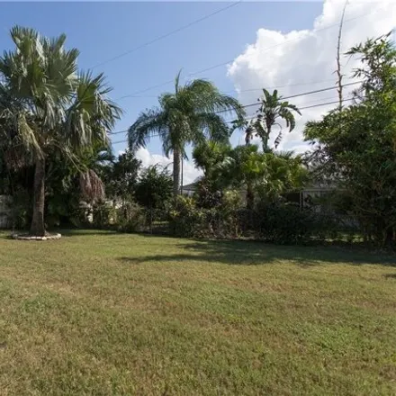Image 5 - 224 Southeast 17th Street, Cape Coral, FL 33990, USA - House for sale