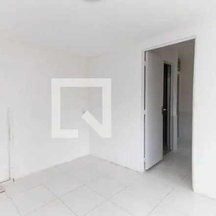 Rent this 2 bed house on Rua Eurico Aragão in Piratininga, Niterói - RJ