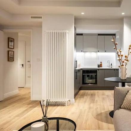 Image 1 - Duncan House, Dolphin Square West, London, SW1V 3LE, United Kingdom - Room for rent