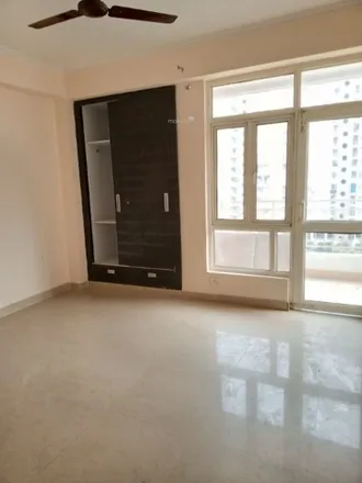 Rent this 3 bed apartment on unnamed road in Gautam Buddha Nagar, Shahdara -