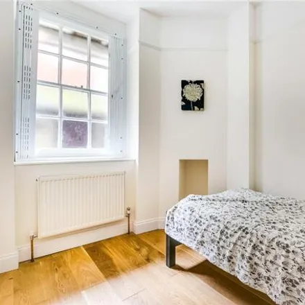 Image 7 - Alexandra Court, 63 Maida Vale, London, W9 1SD, United Kingdom - Apartment for rent