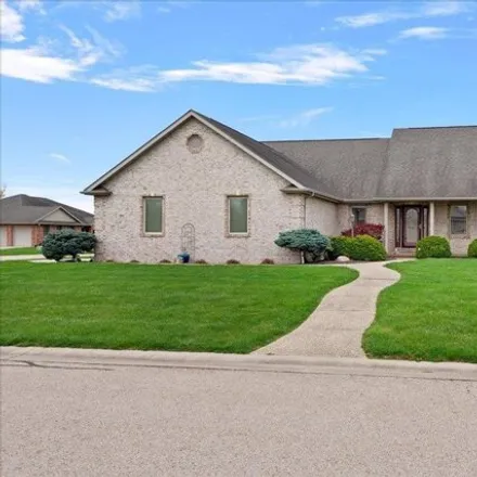 Buy this 3 bed house on 1421 Margaret Court in Pawnee, Sangamon County