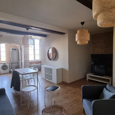 Rent this 2 bed apartment on 3 Rue de la Cathédrale in 64400 Oloron-Sainte-Marie, France