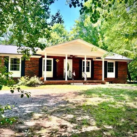 Buy this 3 bed house on 1873 Gibson Hollow Road in Gainesboro, Jackson County