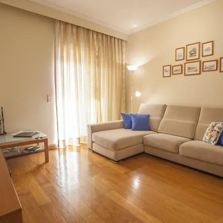 Rent this 2 bed apartment on Rua Professor Joaquim Simões da Hora in 4405-734 Madalena, Portugal