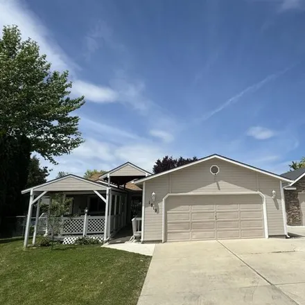 Buy this 3 bed house on 1899 Lion Court in Nampa, ID 83651