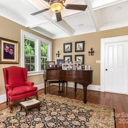 Image 8 - 614 Olde Cotswold Court, Providence Park, Charlotte, NC 28211, USA - House for sale