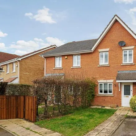 Buy this 3 bed townhouse on Signal Close in Henlow, SG16 6FE