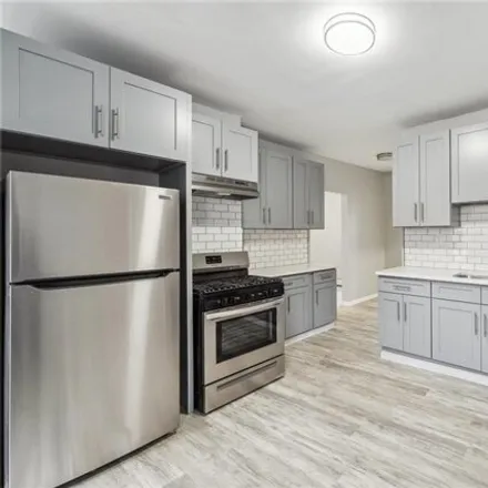 Image 6 - 58 Bond Street, Hartford, CT 06114, USA - Apartment for rent