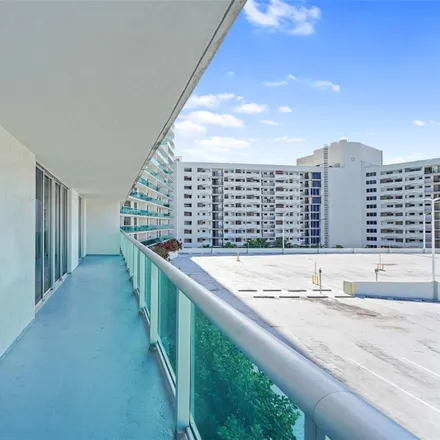 Image 8 - Flamingo Resort Residences, Bay Road, Miami Beach, FL 33139, USA - Apartment for rent