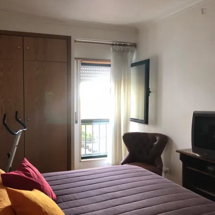 Rent this 2 bed room on R São Salvador da Baía 24 in Rua São Salvador da Baía, 2780-216 Oeiras