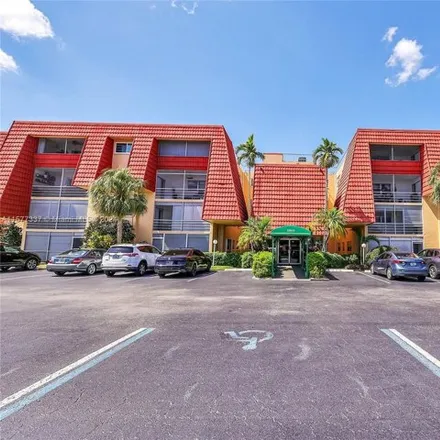 Rent this 2 bed condo on 9846 Three Lakes Circle in Palm Beach County, FL 33428
