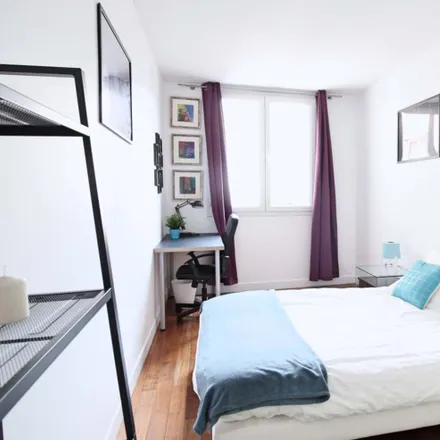 Rent this 3 bed room on 99 bis Rue Ordener in 75018 Paris, France