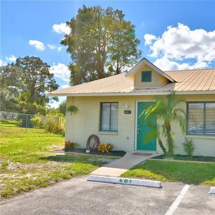 Buy this 2 bed townhouse on 1014 Lake Ariana Boulevard in Auburndale, FL 33823