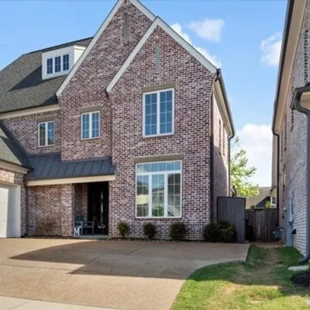 Rent this 4 bed house on 646 Wolf River Boulevard in Collierville, TN 38017