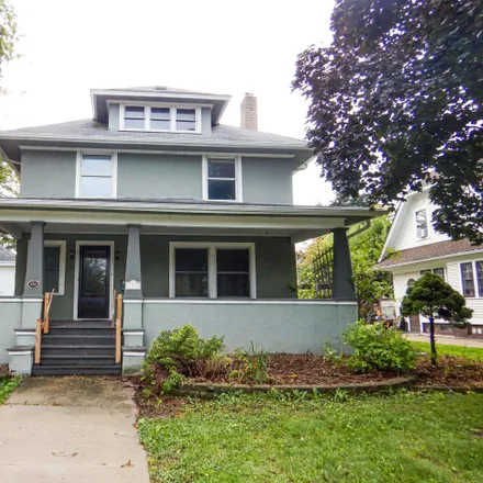 Buy this 4 bed house on Astor House Bed & Breakfast in 637 South Monroe Avenue, Green Bay