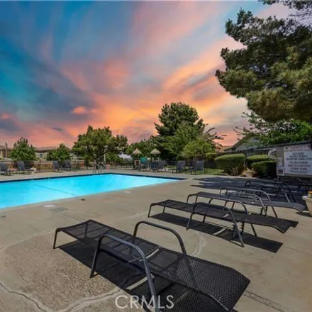 Image 2 - 5265 Entrar Drive, Rancho Vista, Palmdale, CA 93551, USA - Apartment for sale