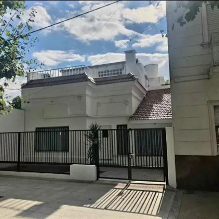 Buy this 4 bed house on 80 y 38 in Diagonal 80, Partido de La Plata