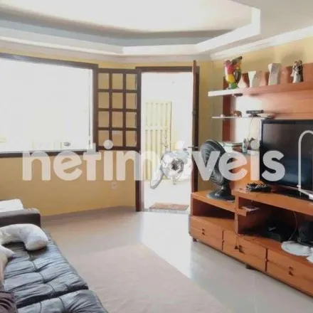 Buy this 3 bed house on Avenida Prefeito Gentil Diniz in Sede, Contagem - MG