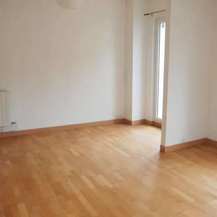 Rent this 2 bed apartment on Dieppe in Boulevard du Général de Gaulle, 76200 Dieppe