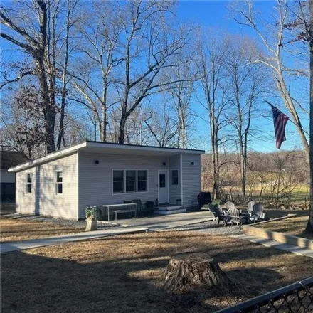 Buy this 2 bed house on 82 Floridan Road in Putnam Valley, NY 10579