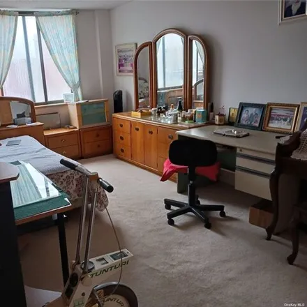 Image 3 - 144-77 Roosevelt Ave Unit 5a, Flushing, New York, 11354 - Condo for sale