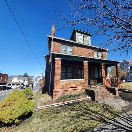 Buy this 7 bed house on 146 South Monroe Avenue in Fairlawn, Covington