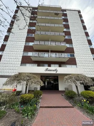 Buy this 2 bed condo on 2171 Center Avenue in Linwood, Fort Lee