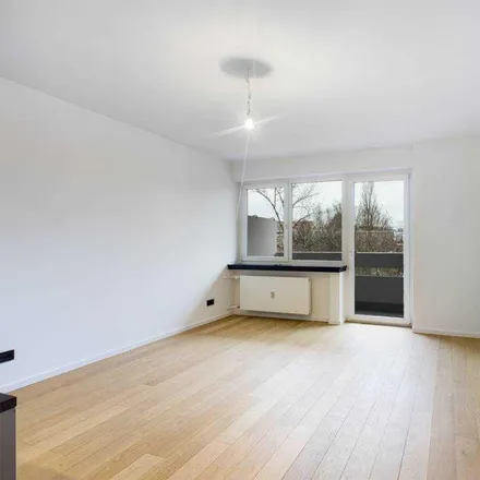 Rent this studio apartment on Ting Song in Eisenzahnstraße, 10709 Berlin